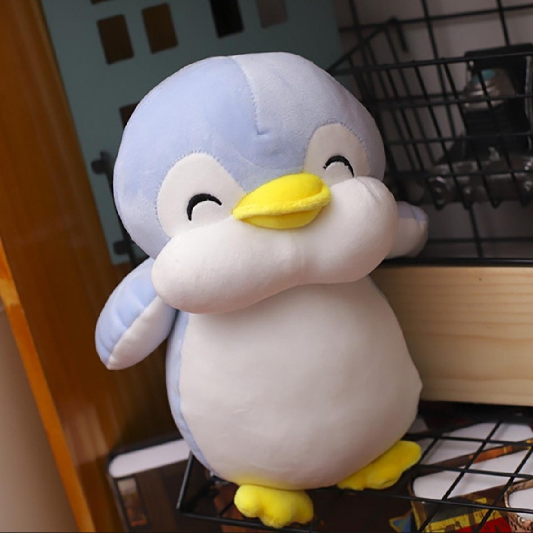 Penguin plush toy